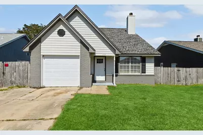 608 Drakes Landing Landing, Mary Esther, FL 32569 - Photo 1