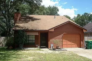 636 Fir Ave, Niceville, FL 32578 - Photo 1