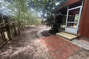 636 Fir Ave, Niceville, FL 32578 - Photo 9