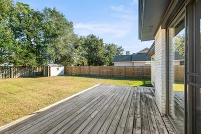 2240 Prytania Circle, Navarre, FL 32566 - Photo 33