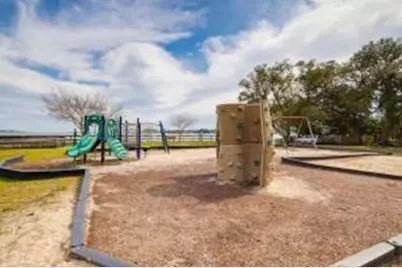 270 NE Beachview Drive NE, Fort Walton Beach, FL 32547 - Photo 25