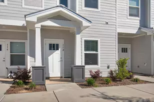 112 Date Palm Ln, Freeport, FL 32439 - Photo 1