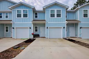 1026 McLaren Cir, Fort Walton Beach, FL 32547 - Photo 1