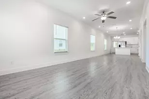 139 Date Palm Ln, Freeport, FL 32439 - Photo 5