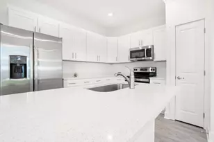 139 Date Palm Ln, Freeport, FL 32439 - Photo 9