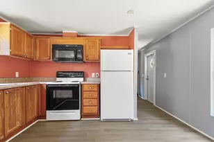 143 Honeysuckle St, Defuniak Springs, FL 32433 - Photo 29