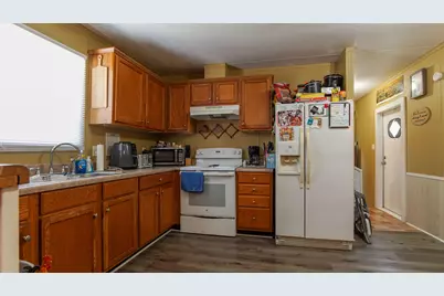 143 Honeysuckle Street, Defuniak Springs, FL 32433 - Photo 9