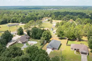 6160 Hayes Dr, Crestview, FL 32539 - Photo 3