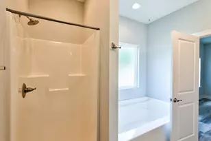 6160 Hayes Dr, Crestview, FL 32539 - Photo 35