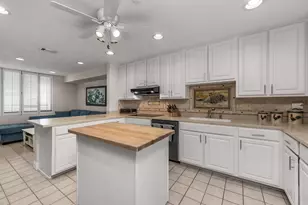 200 Miracle Strip Pkwy, Fort Walton Beach, FL 32548 - Photo 13