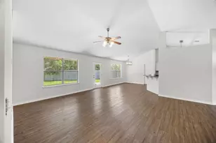 1976 Bay Pine Cir, Gulf Breeze, FL 32563 - Photo 9