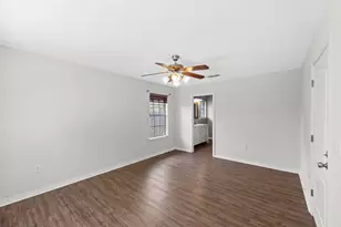 1976 Bay Pine Cir, Gulf Breeze, FL 32563 - Photo 17