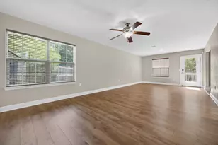 313 Gauntlet Dr, Crestview, FL 32539 - Photo 9