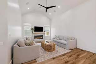 221 15th St, Panama City Beach, FL 32413 - Photo 25