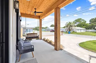 221 15th St, Panama City Beach, FL 32413 - Photo 7