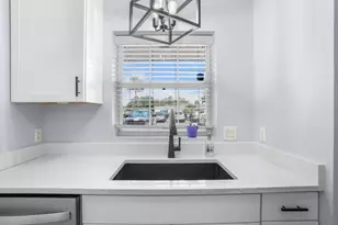 4270 Calinda Ln, Niceville, FL 32578 - Photo 3