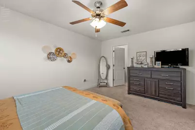 118 E Iron Horse Drive E, Crestview, FL 32539 - Photo 17