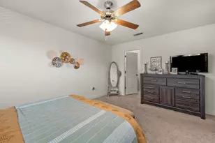 118 E Iron Horse Dr E, Crestview, FL 32539 - Photo 17