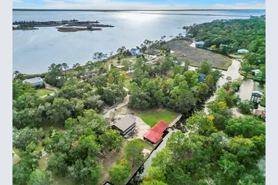 602 Pitts Bayshore Drive, Freeport, FL 32439 - Photo 1