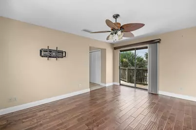 757 Seahorse Avenue, Fort Walton Beach, FL 32548 - Photo 11