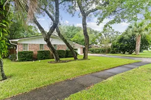 629 NE Merioneth Dr NE, Fort Walton Beach, FL 32547 - Photo 3