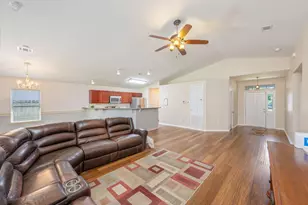 2222 Pawnee Dr, Navarre, FL 32566 - Photo 9