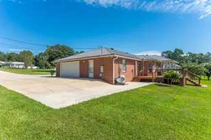 402 10 Lake Dr, Defuniak Springs, FL 32433 - Photo 65