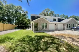 213 Allen St, Niceville, FL 32578 - Photo 1