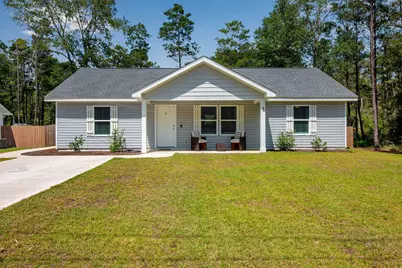 43 E Crocus Avenue, Defuniak Springs, FL 32433 - Photo 1