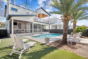 213 Pinetree Dr, Panama City Beach, FL 32413 - Photo 1