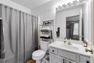 17 SE Shell Ave SE, Fort Walton Beach, FL 32548 - Photo 17