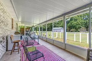 1401 Greenwood Rd, Baker, FL 32531 - Photo 43