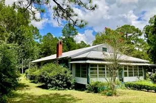 17 Nowling Dr, Defuniak Springs, FL 32433 - Photo 1