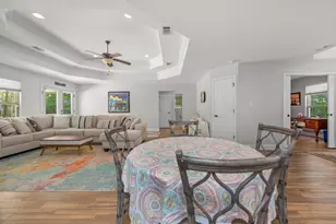 8169 Tavira St, Navarre, FL 32566 - Photo 9