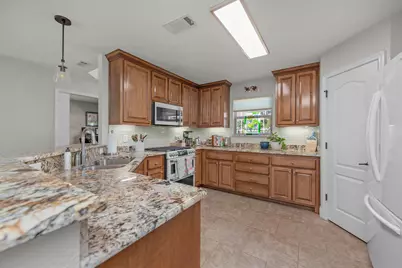 8169 Tavira Street, Navarre, FL 32566 - Photo 7