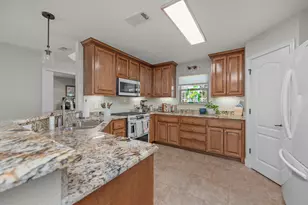 8169 Tavira St, Navarre, FL 32566 - Photo 7