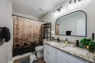 419 Triton St, Crestview, FL 32536 - Photo 45