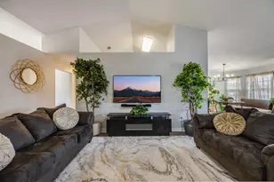 419 Triton St, Crestview, FL 32536 - Photo 11