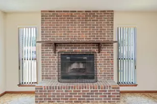 422 Fleetwood Dr, Mary Esther, FL 32569 - Photo 1