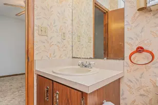 422 Fleetwood Dr, Mary Esther, FL 32569 - Photo 25