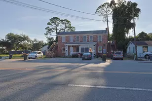 125 Beal Pkwy, Fort Walton Beach, FL 32548 - Photo 1