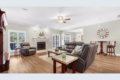 332 E Club House Drive E, Freeport, FL 32439 - Photo 7