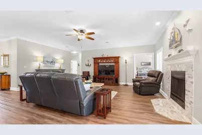 332 E Club House Drive E, Freeport, FL 32439 - Photo 17