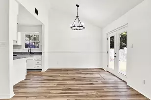 1022 Quail Hollow Dr, Mary Esther, FL 32569 - Photo 5