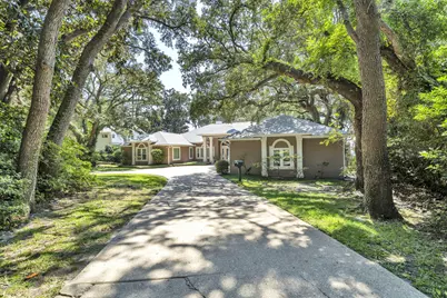 809 E Miracle Strip Parkway E, Mary Esther, FL 32569 - Photo 9