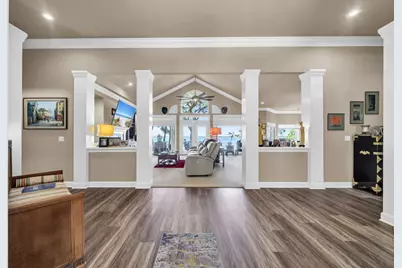 809 E Miracle Strip Parkway E, Mary Esther, FL 32569 - Photo 5