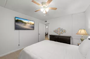 209 W Miracle Strip Parkway W, Mary Esther, FL 32569 - Photo 11