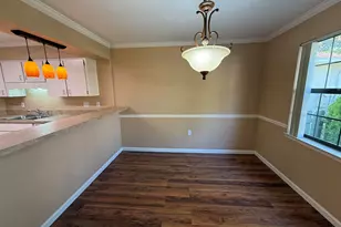 1054 9th St, Shalimar, FL 32579 - Photo 11