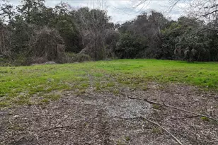 215 Davis Dr, Niceville, FL 32578 - Photo 3