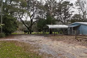 215 Davis Dr, Niceville, FL 32578 - Photo 7